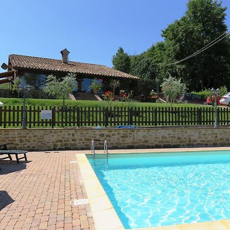 Agriturismo Ponte Di Riocchio Губбіо Екстер'єр фото